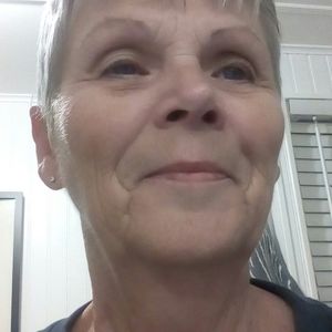 Meet your Posher, Roxanne